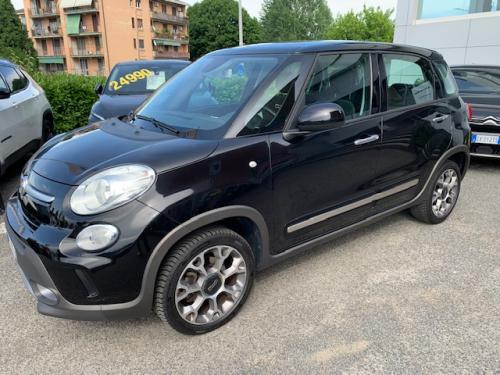 Fiat 500 L Trekking 1.3 Mjet (nero)