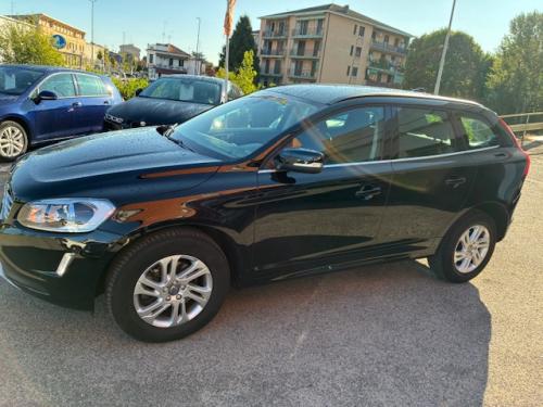 <p>Volvo XC60 2.0 d3 Business Plus 150cv geartronic</p>