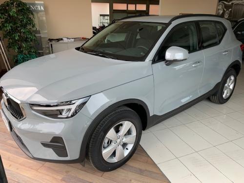 Volvo XC40 T2 Essential Geartronic (Vapour grey)